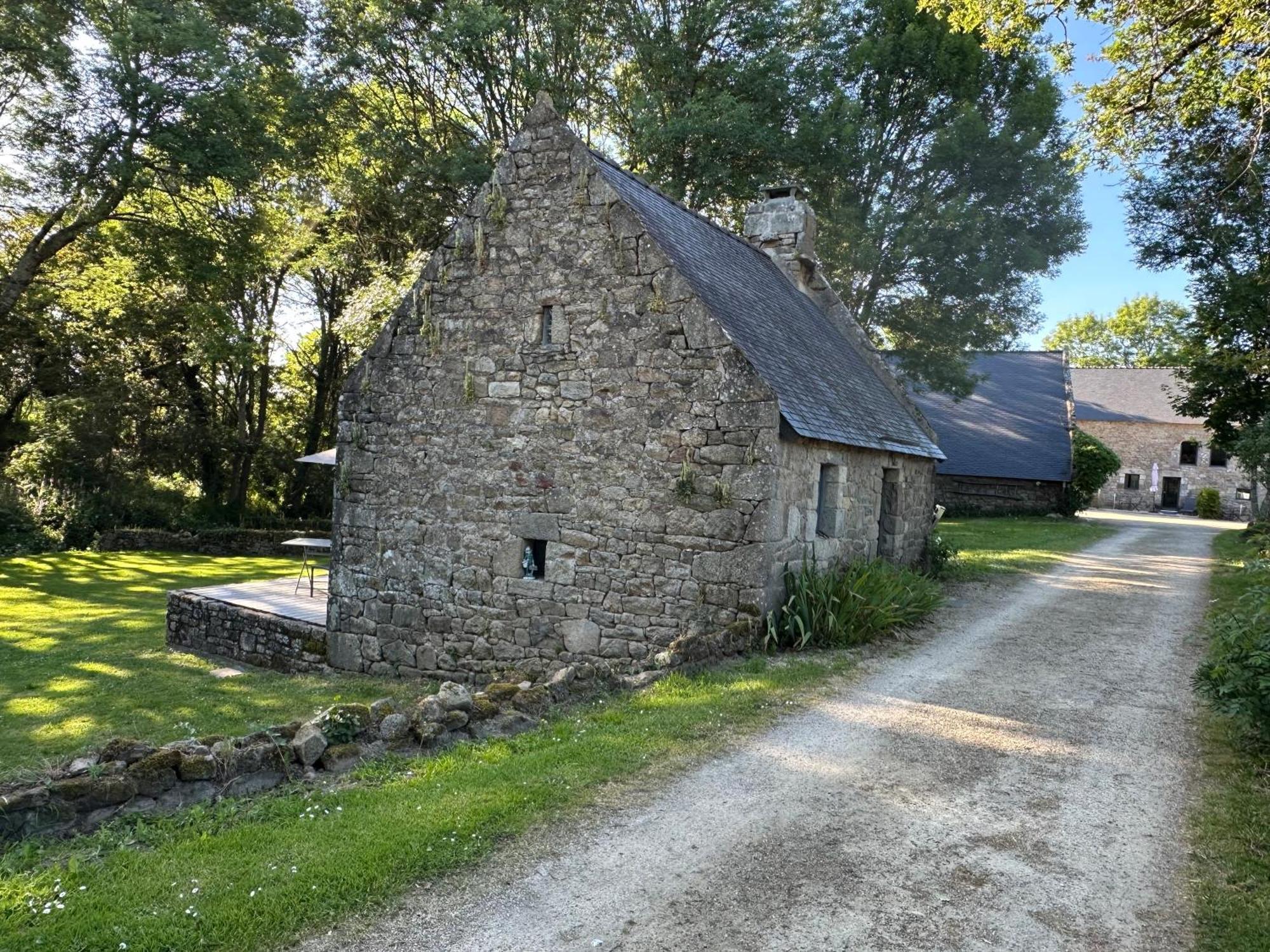 Отель Le Domaine Du Ganquis Belz Экстерьер фото